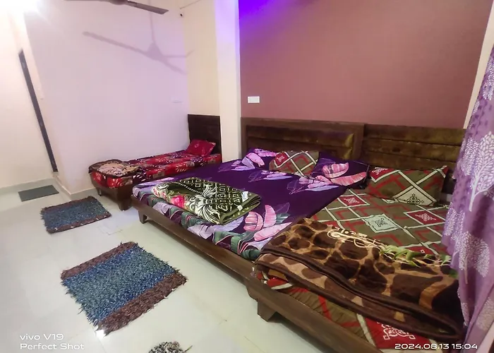 Deviksha Home Stay