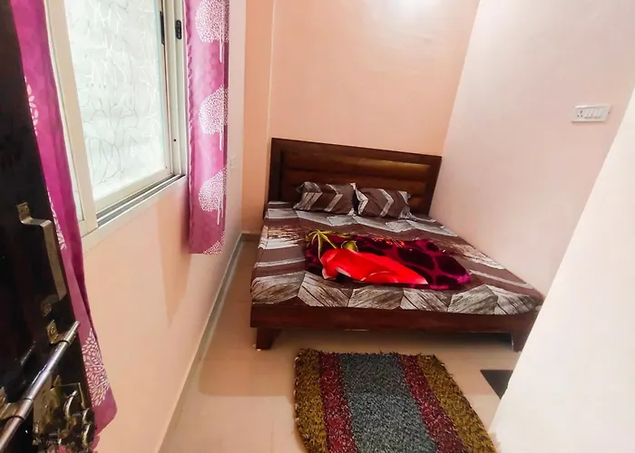 Deviksha Home Stay