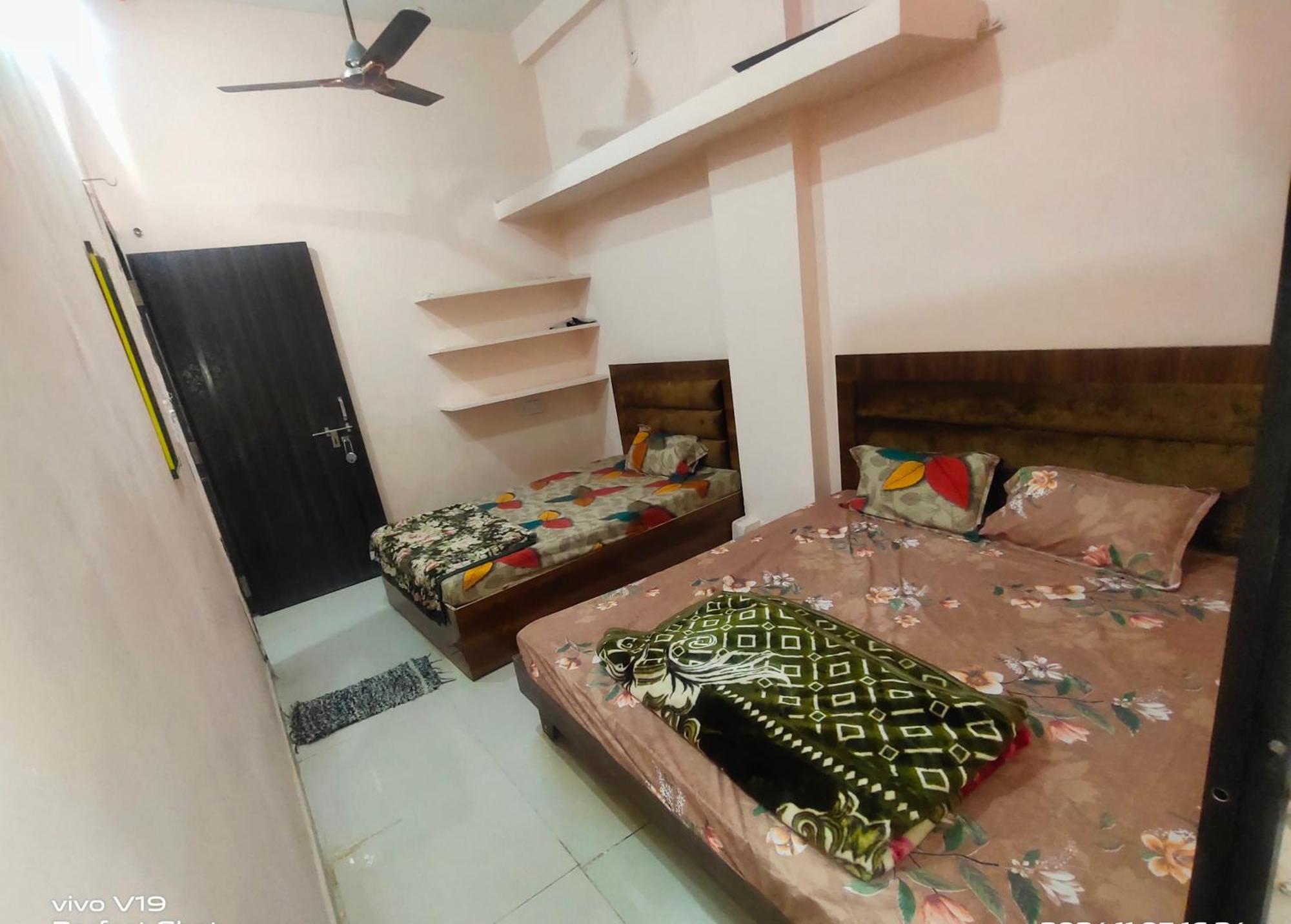Homestay Deviksha *
